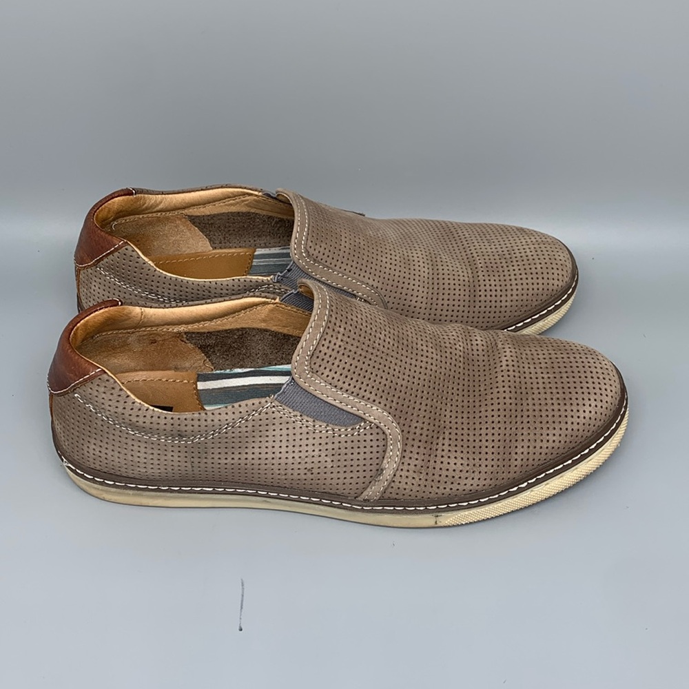 Johnston & Murphy McGuffey Brown Perfed Nubuck Slip-On Shoes 25-0619 Men's Sz 9